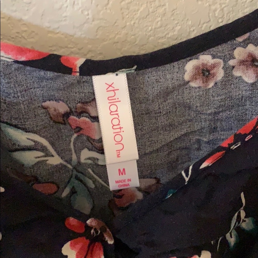 Floral Ruffle Romper - Picture 4 of 4